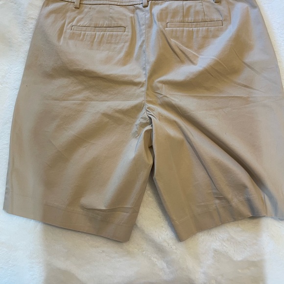 Womens perfect shorts by Talbots. Size 12 - Picture 2 of 3